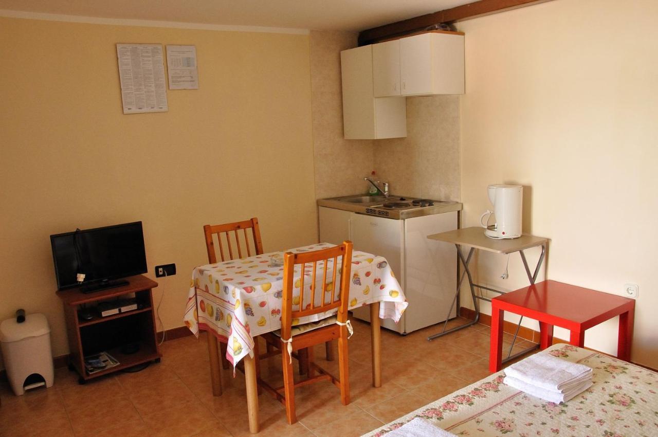 David'S Studio Porec Bagian luar foto