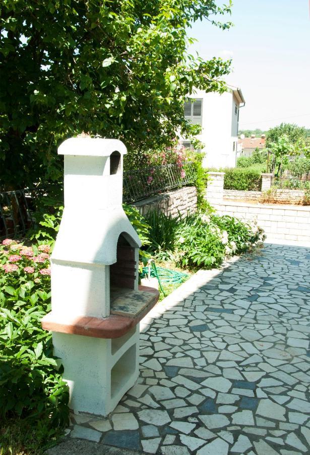 David'S Studio Porec Bagian luar foto